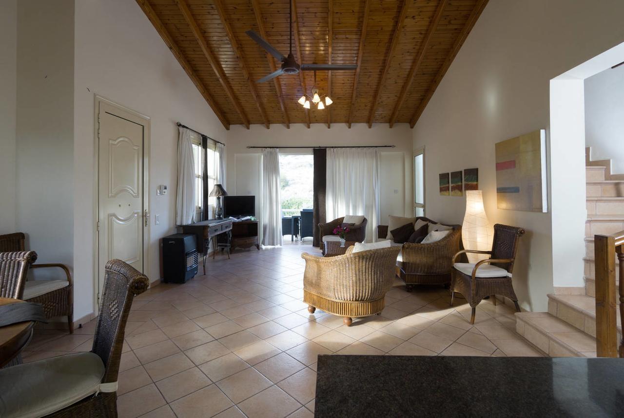 Amoroza Villa Pissouri Eksteriør billede