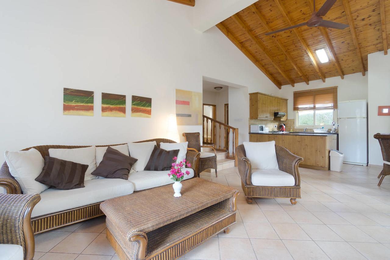 Amoroza Villa Pissouri Eksteriør billede